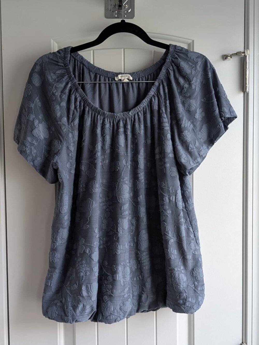 Maurices Blue Off Shoulder Bubble Hem Jacquard Short Sleeve Blouse Large NWOT